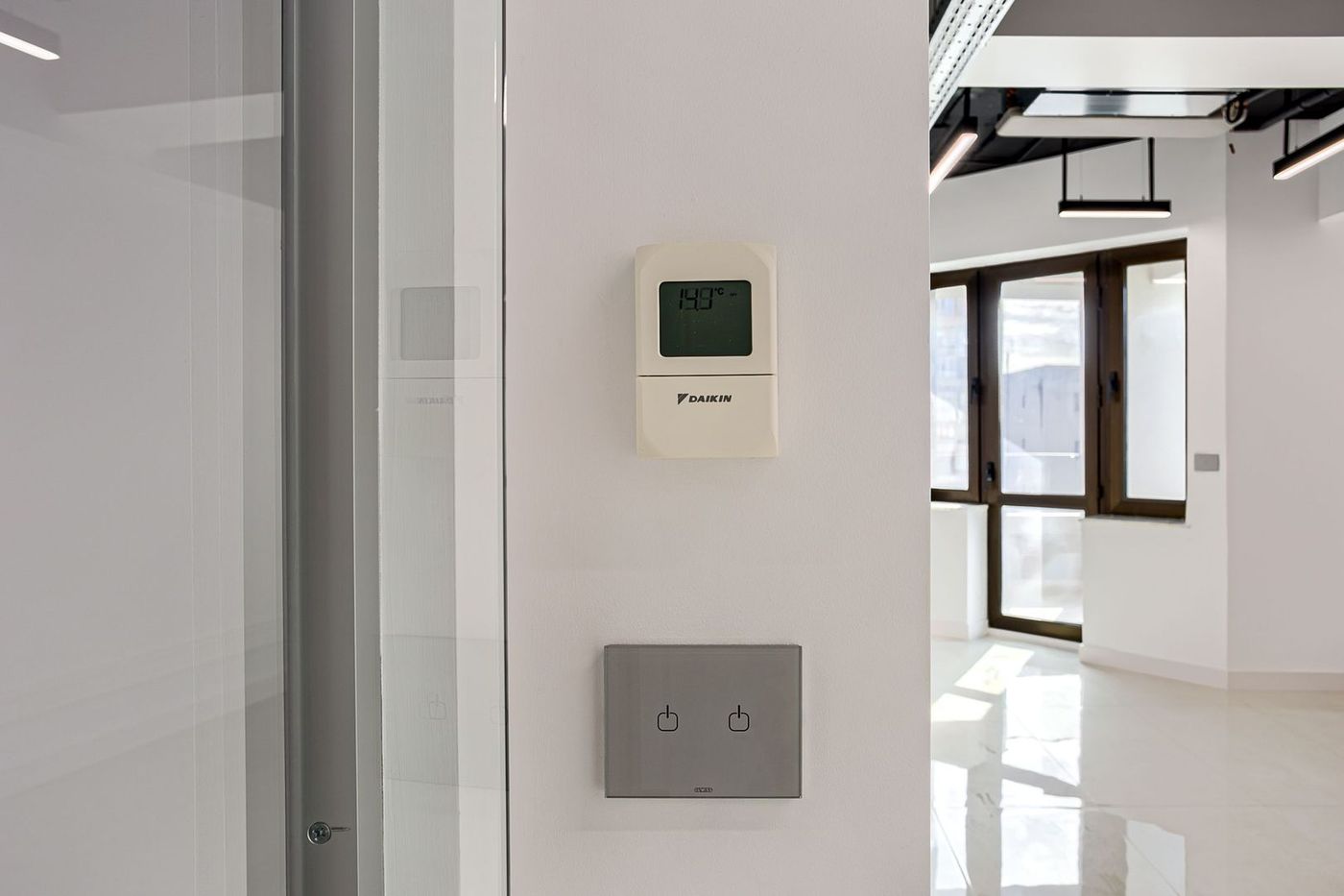 Spațiu modern de inchiriat destinat clinicilor sau companiilor - foto 4 Spațiu modern de inchiriat destinat clinicilor sau companiilor - foto 4