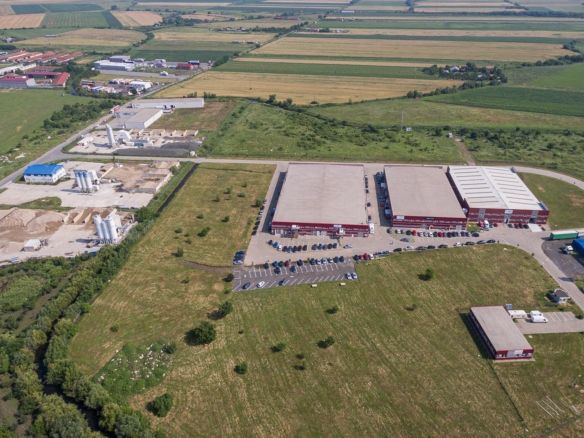 Teren industrial 9000 mp în Parcul Industrial UTA2 Arad - foto 2
