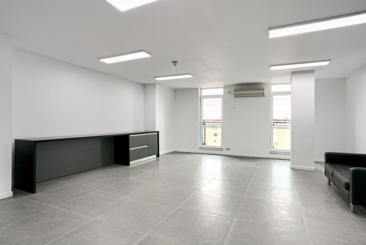 Birou premium de 57 mp de închiriat – Arad Plaza, ultracentral - foto 2
