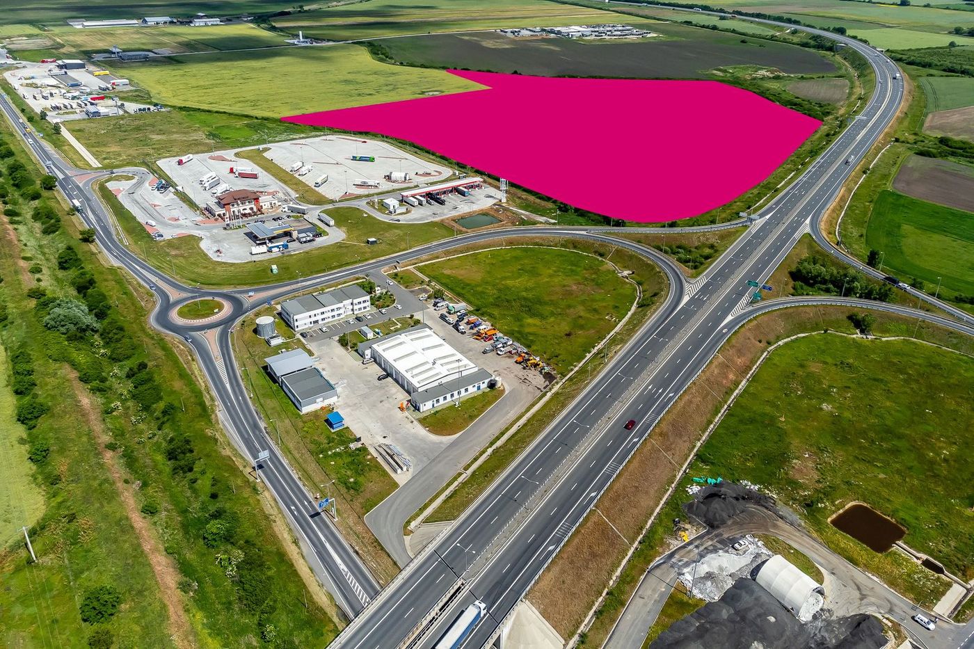 Investiție strategică: Teren cu PUZ pentru un parc logistic - Imagine principala