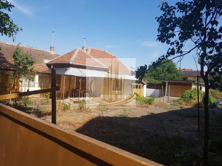 Casa 150 mp si teren in suprafata de 570 mp,  Mehala - Imagine principala