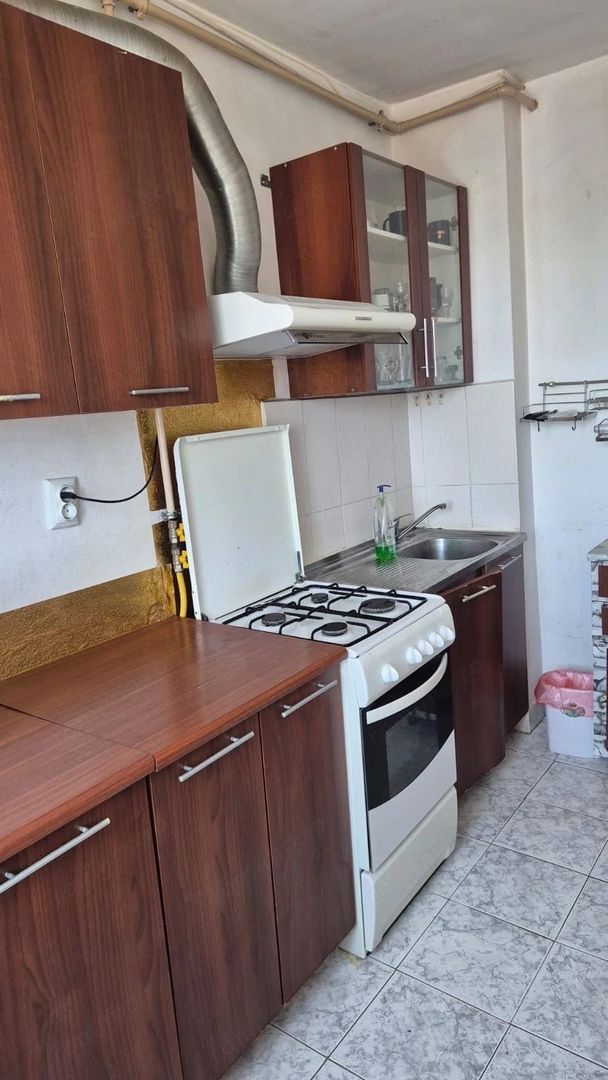 apartament decomandat 2 camere - foto 4