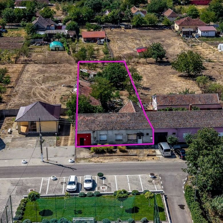 Casă, gospodărie cu teren de 1.345 mp în Galșa-Șiria - Imagine principala