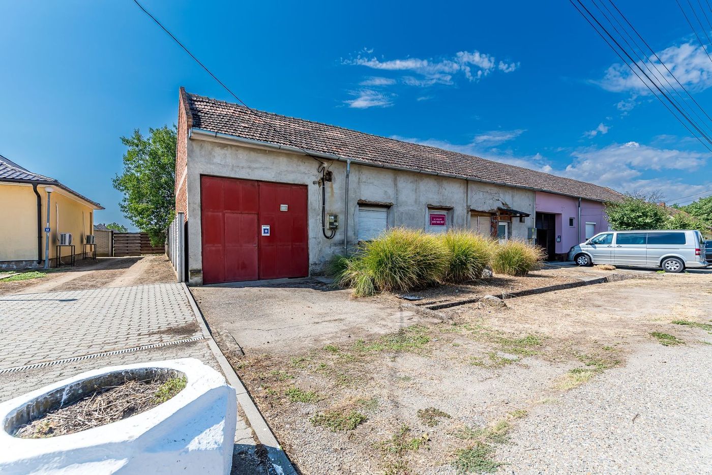 Casă, gospodărie cu teren de 1.345 mp în Galșa-Șiria - foto 2