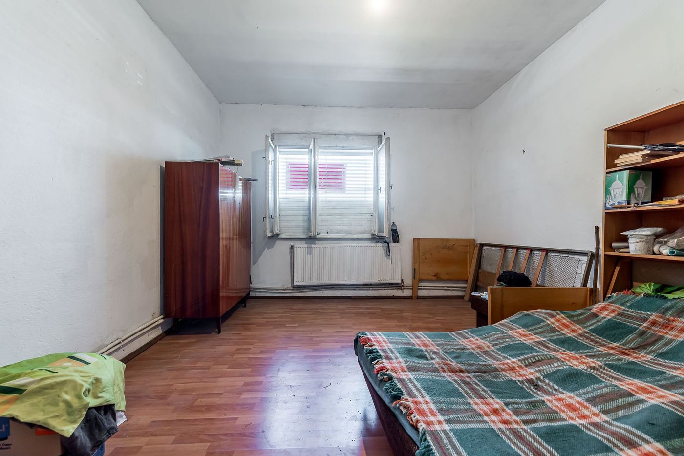 Casă, gospodărie cu teren de 1.345 mp în Galșa-Șiria - foto 6