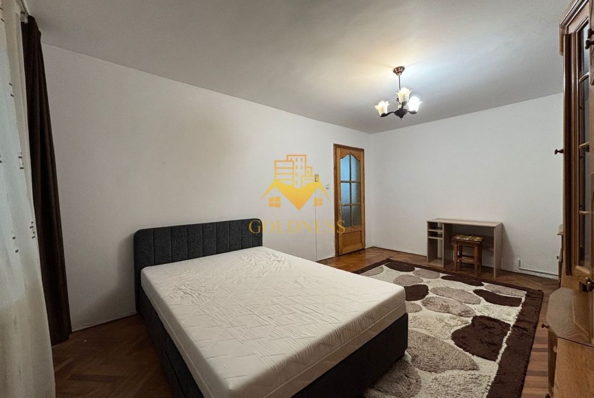 3 Camere Decomandate, Parcare, Zona UMF, Observatorului, Zorilor - foto 2
