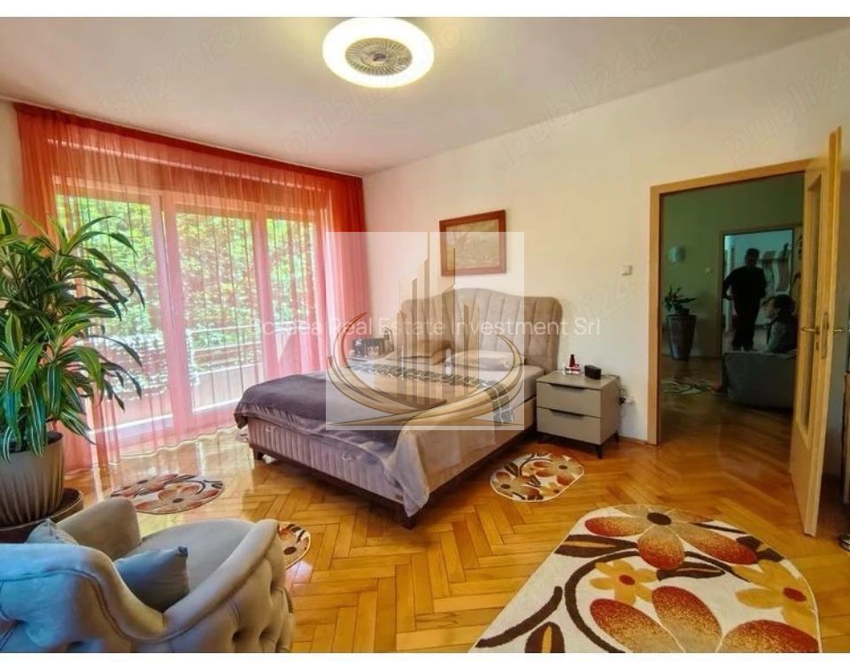 Vand apartament zona Prefectura-Medicina - foto 2