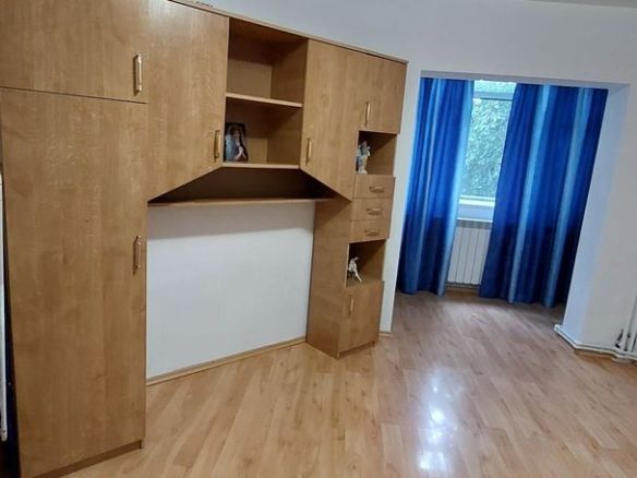 De închiriat apartament cu 3 camere, etaj 1, Siderurgistilor, 400 euro - foto 2