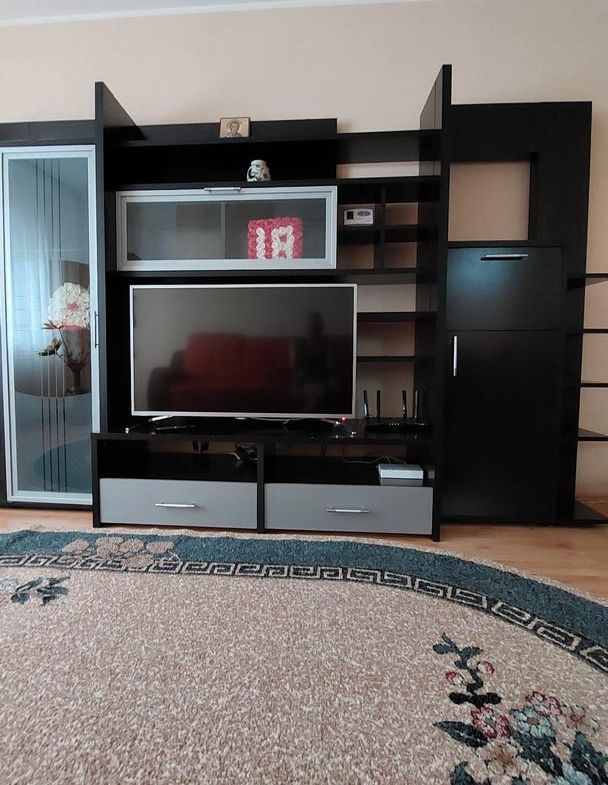 De închiriat apartament cu 3 camere, etaj 1, Siderurgistilor, 400 euro - foto 3