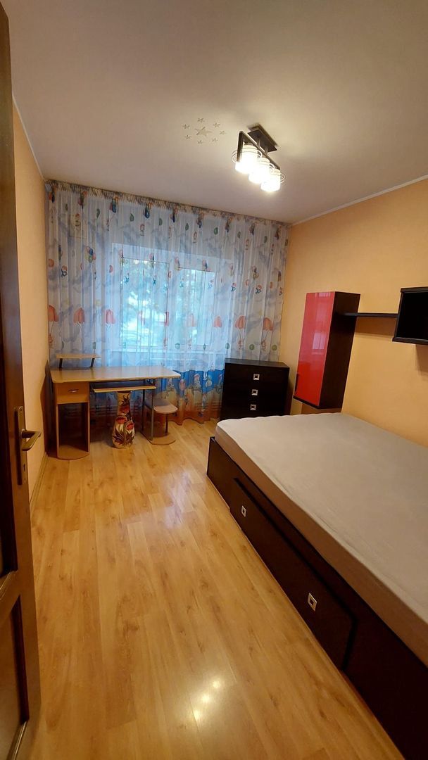 De închiriat apartament cu 3 camere, etaj 1, Siderurgistilor, 400 euro - foto 4 De închiriat apartament cu 3 camere, etaj 1, Siderurgistilor, 400 euro - foto 4