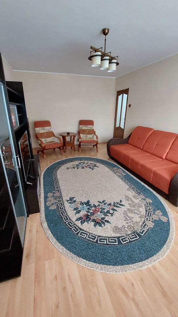 De închiriat apartament cu 3 camere, etaj 1, Siderurgistilor, 400 euro - foto 5 De închiriat apartament cu 3 camere, etaj 1, Siderurgistilor, 400 euro - foto 5