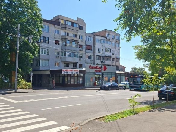 De inchiriat apartament cu o camera, etaj 1, Faleza, 285 euro - Imagine principala