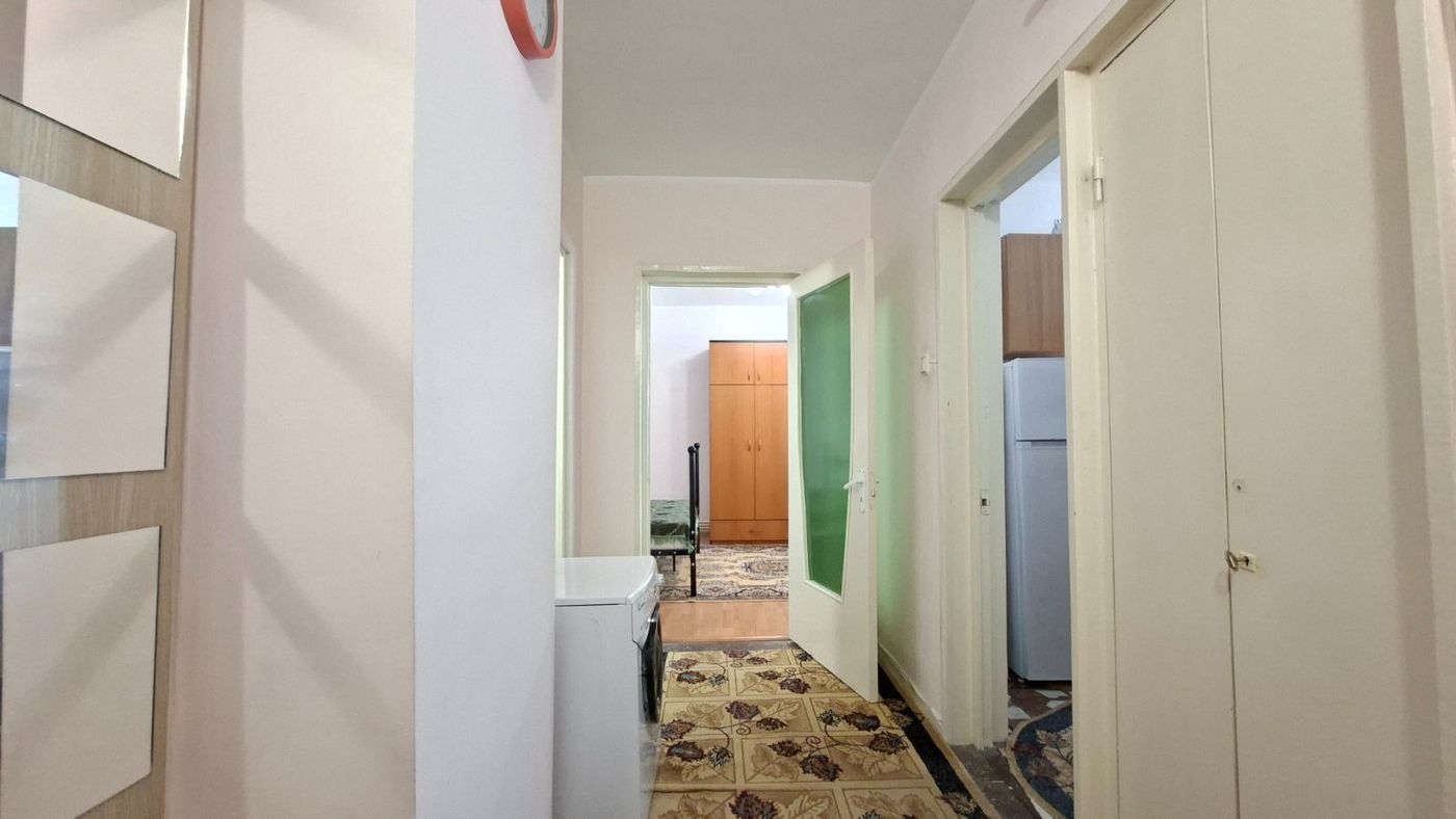 De inchiriat apartament cu o camera, etaj 1, Faleza, 285 euro - foto 5