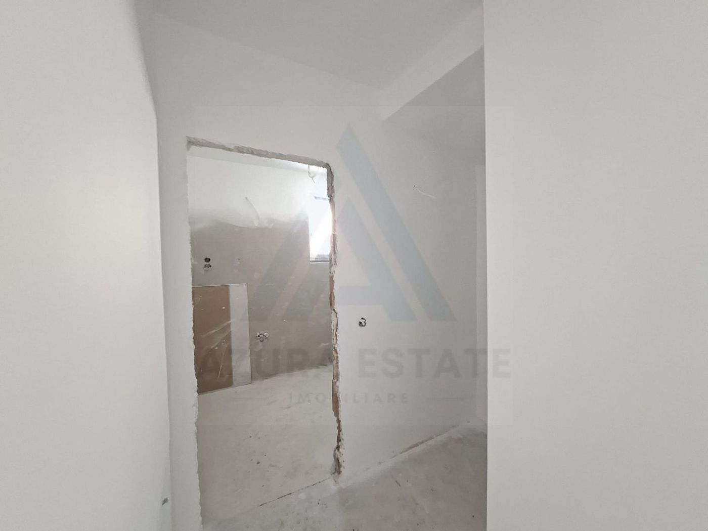 Casa moderna 3 camere 2 bai si curte 170 mp in zona Arhitectilor - foto 6