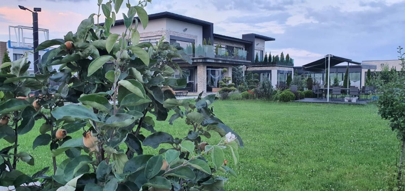 Vila ultrafinisata 550 mp utili si 2000 mp teren in zona Tilisca - Imagine principala