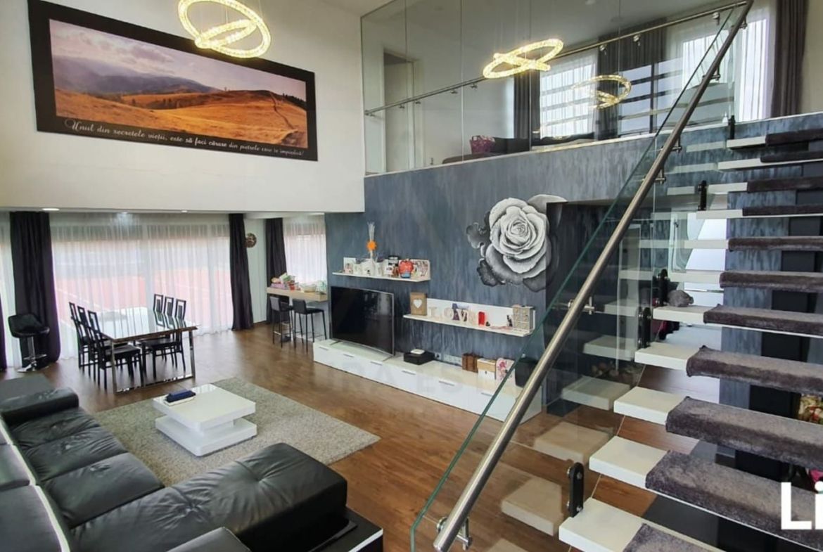 Vila ultrafinisata 550 mp utili si 2000 mp teren amenajat in Sibiu - foto 4