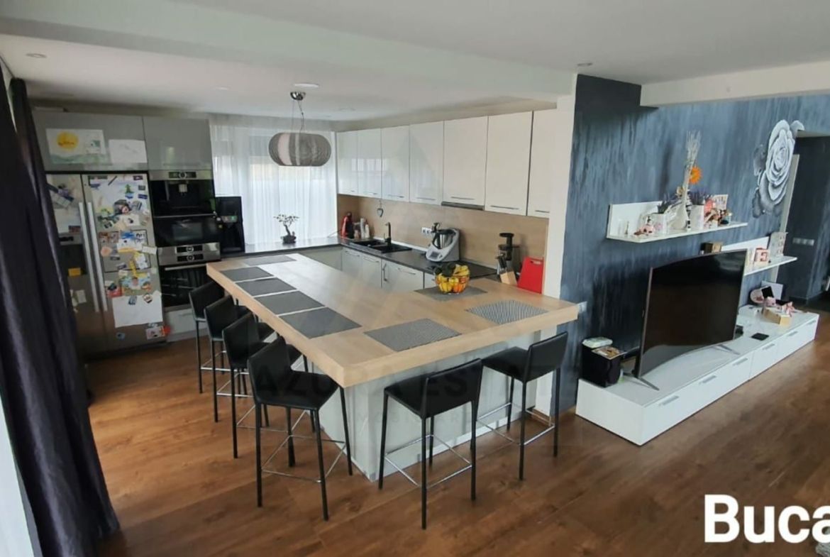 Vila ultrafinisata 550 mp utili si 2000 mp teren amenajat in Sibiu - foto 6