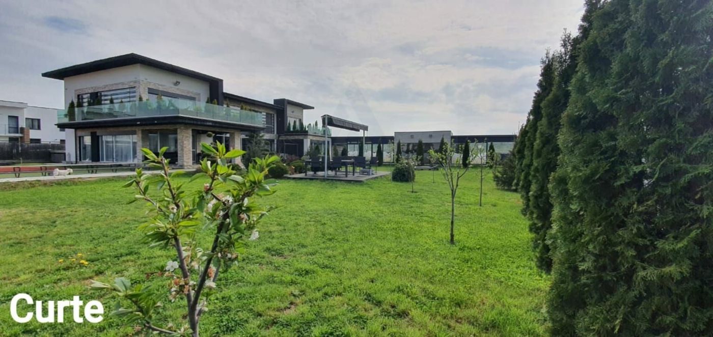Vila ultrafinisata 550 mp utili si 2000 mp teren amenajat in Sibiu - foto 8