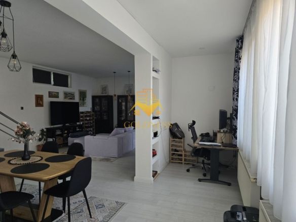 Casa 4 camere, Central, Cipariu, Titulescu, Brâncuși, Parcare - foto 2