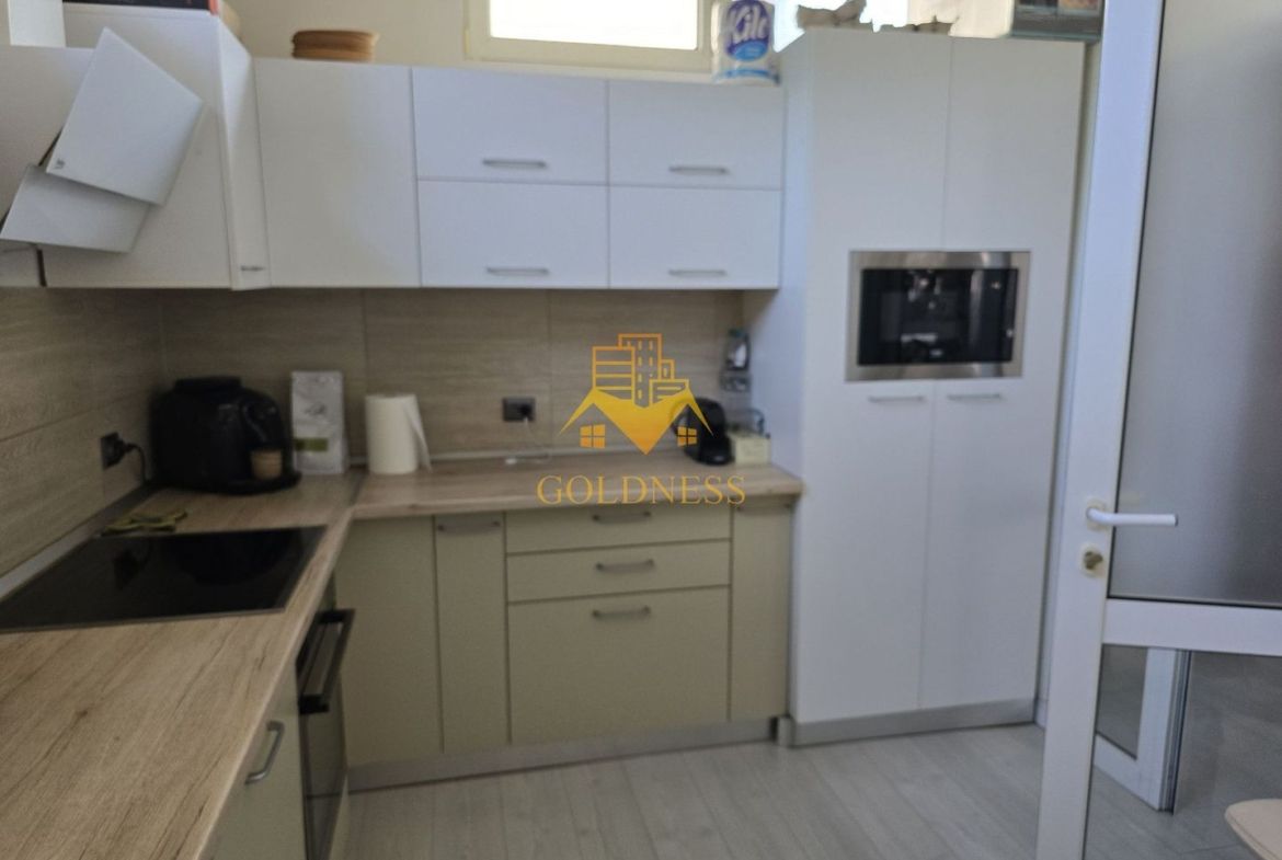 Casa 4 camere, Central, Cipariu, Titulescu, Brâncuși, Parcare - foto 3