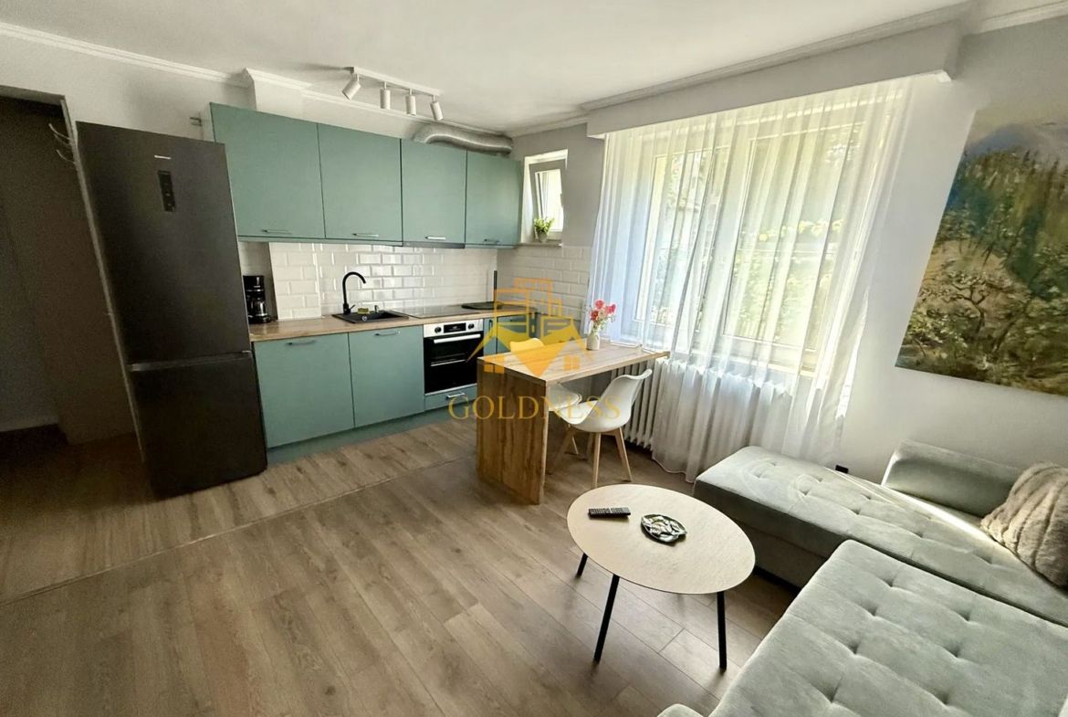 2 Camere Open Space, Gheorgheni, Transylvania College, Panemar, Engels - foto 6