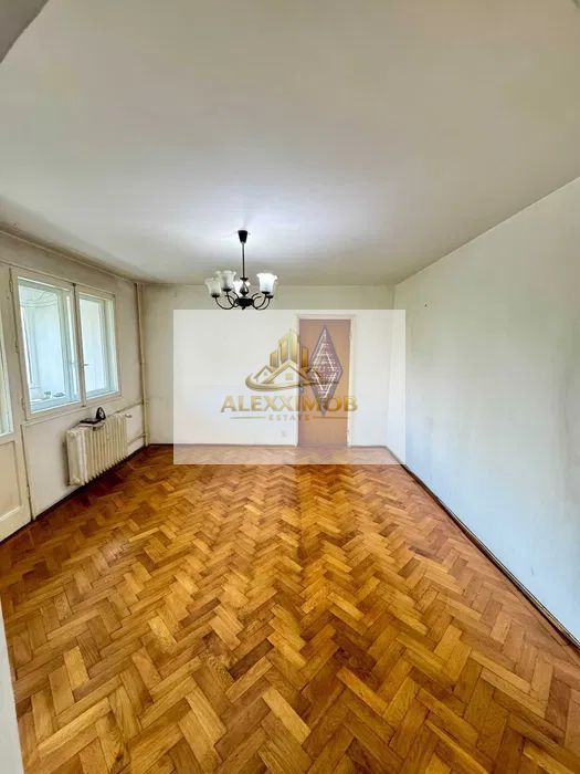 Apartament 3 Camere de Vanzare - 70 mp - Bd. Alexandru Obregia - Imagine principala