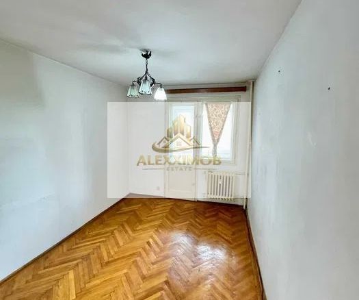 Apartament 3 Camere de Vanzare - 70 mp - Bd. Alexandru Obregia - foto 3