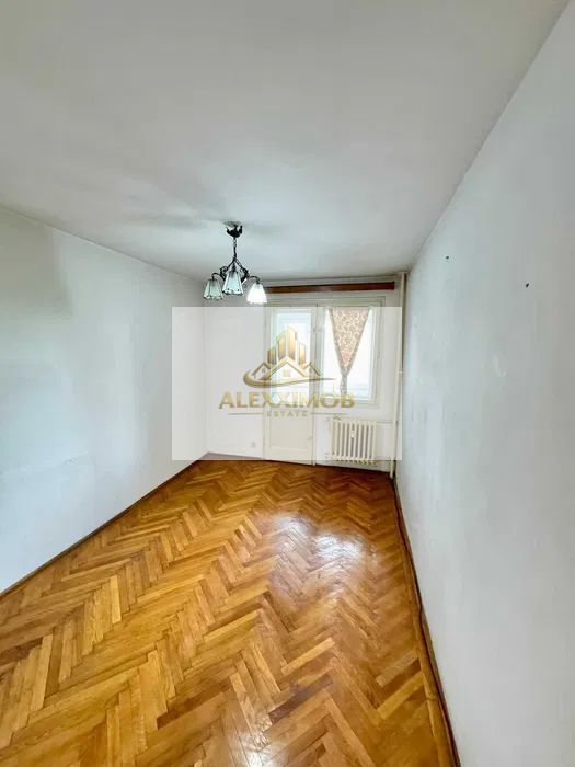 Apartament 3 Camere de Vanzare - 70 mp - Bd. Alexandru Obregia - foto 3