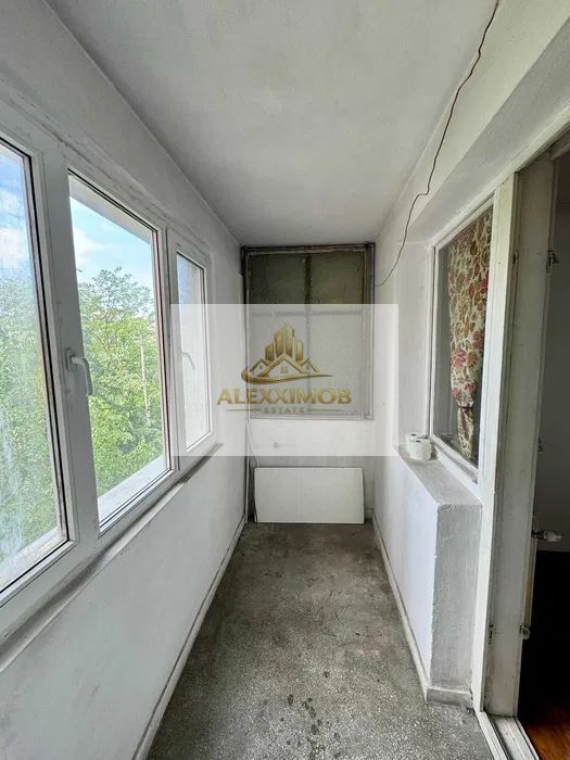 Apartament 3 Camere de Vanzare - 70 mp - Bd. Alexandru Obregia - foto 6