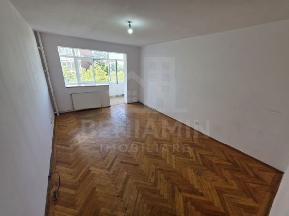 3 Camere-decomandat- 67MP- Craiovita-Noua-Zona Orizont - foto 2