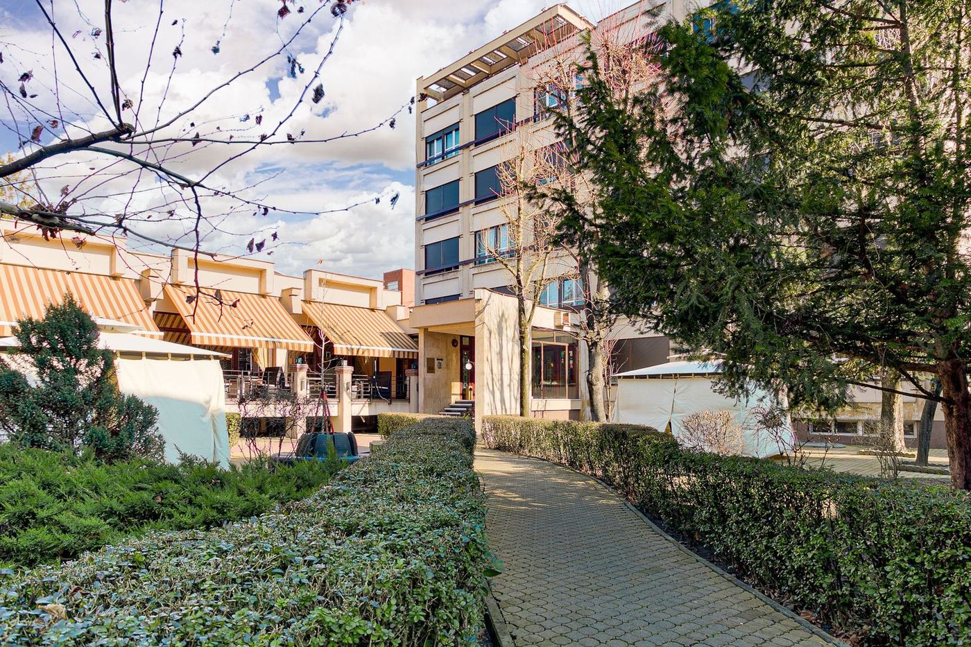 Oportunitate exclusivă de investiție: Hotel Best Western Central Arad - Imagine principala