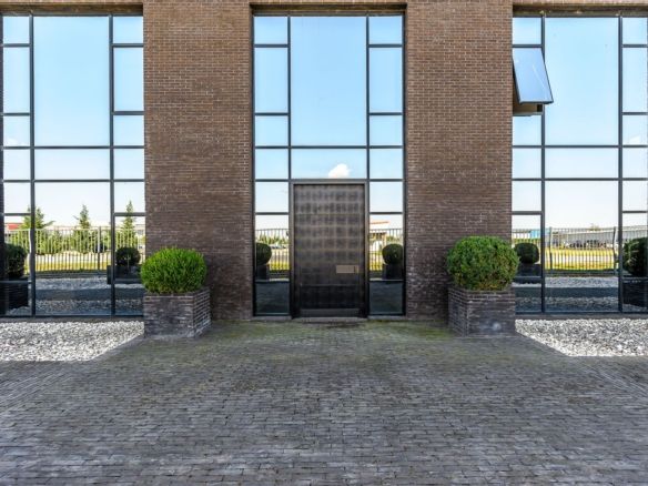 Birouri Premium de 304 mp în Zona Industrială Vest Arad - Imagine principala
