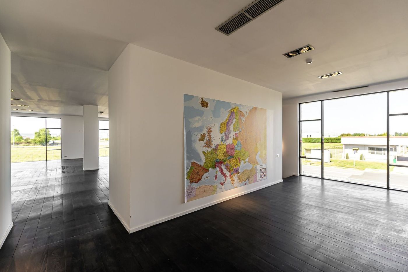 Birouri Premium de 304 mp în Zona Industrială Vest Arad - foto 3