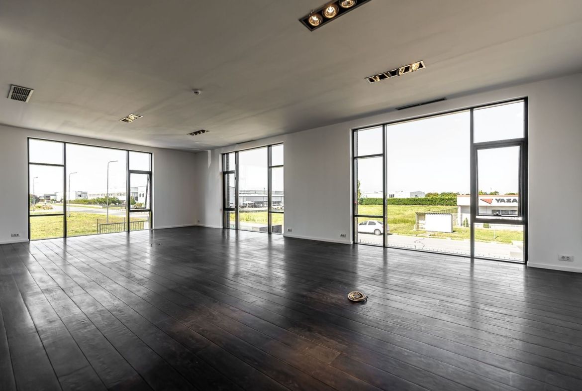 Birouri Premium de 304 mp în Zona Industrială Vest Arad - foto 4