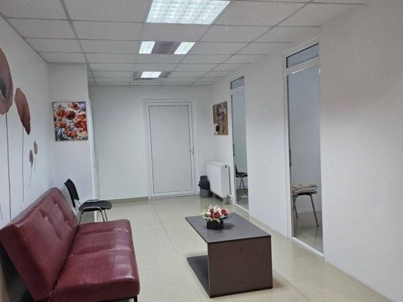 Spațiu comercial de vânzare – Complex Vega, strada Tecuci - Imagine principala