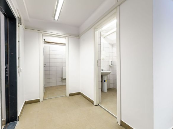 Spațiu de închiriat central - foto 3
