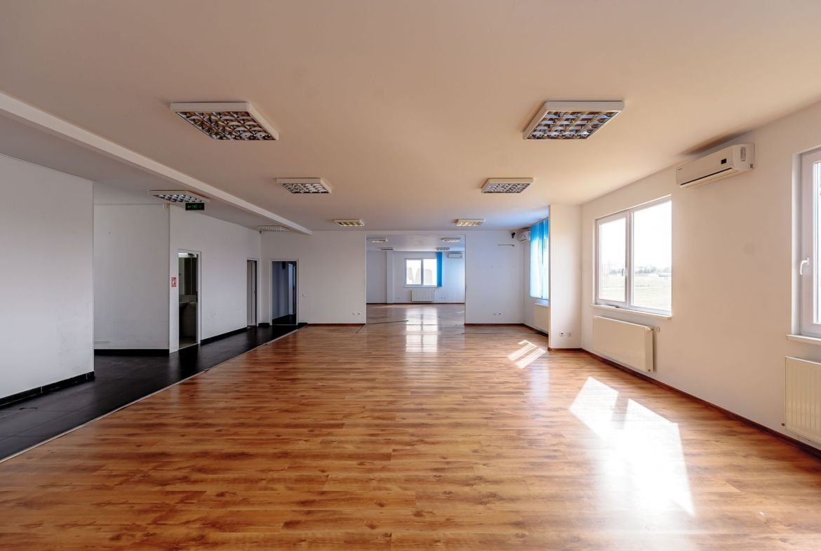 Spațiu comercial 333 mp - foto 2
