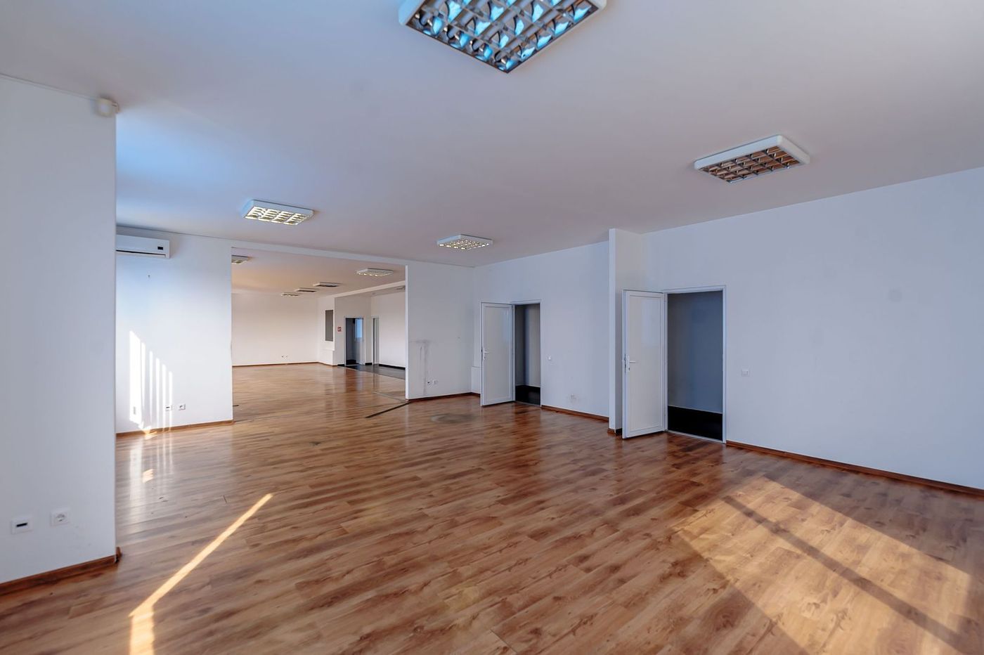 Spațiu comercial 333 mp - foto 5
