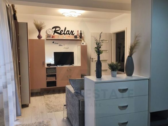 Apartament modern 2 camere si curte privata 45 mp pe Doamna Stanca - Imagine principala