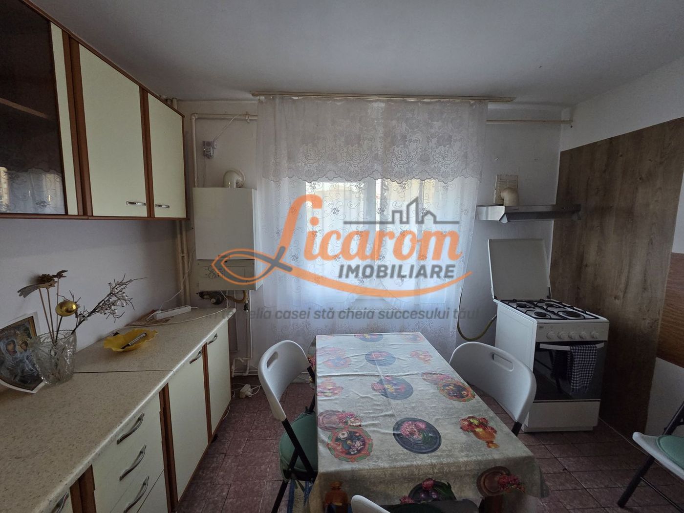 Apartament 3 camere Carpatilor aproape de Spitalul Judetean - Imagine principala
