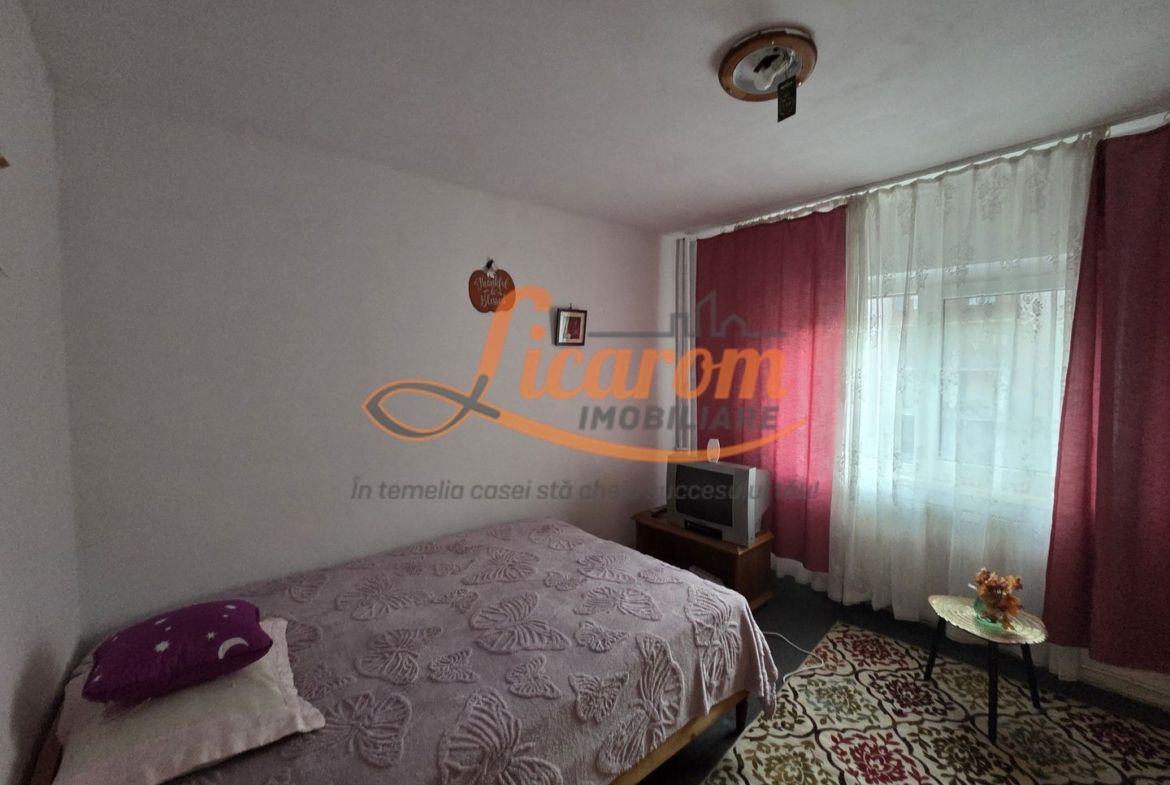 Apartament 3 camere Carpatilor aproape de Spitalul Judetean - foto 6