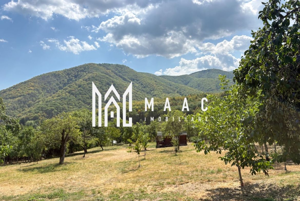 Teren intravilan de vânzare i 1180 mp i Cisnădioara - foto 2