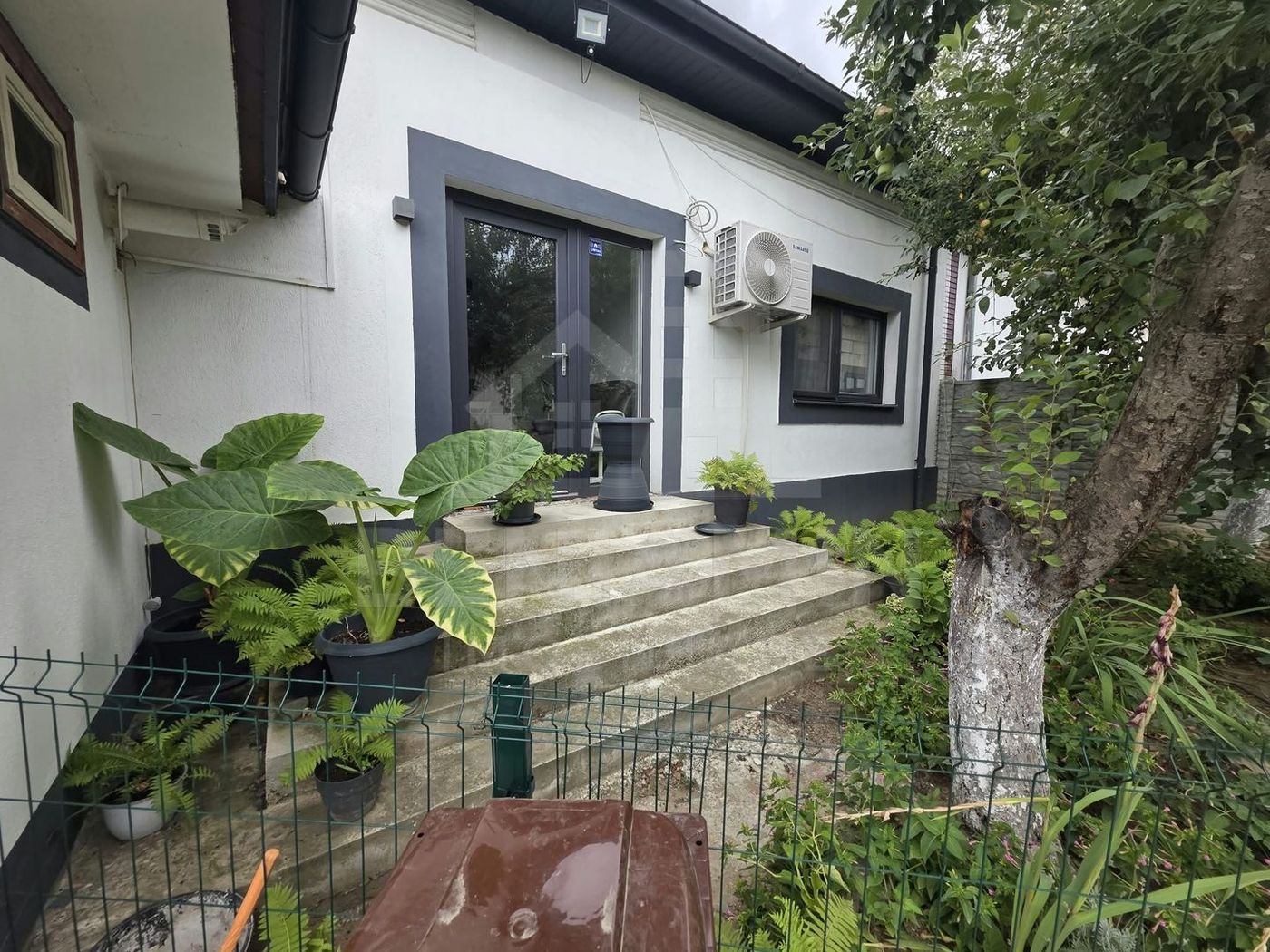 Casa de vanzare in Romanesti cu teren 1200mp mobilata utilata - foto 4