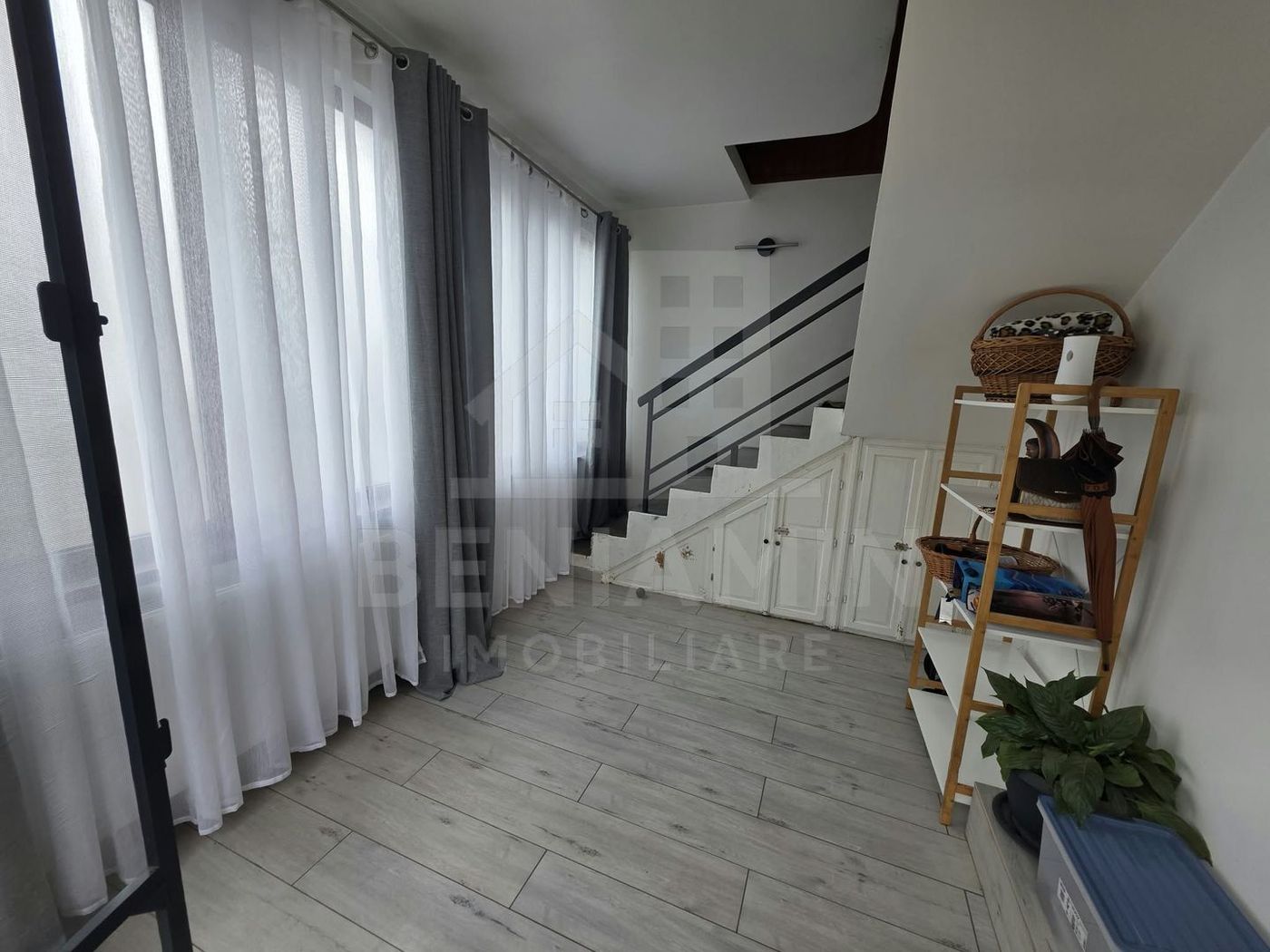 Casa de vanzare in Romanesti cu teren 1200mp mobilata utilata - foto 5