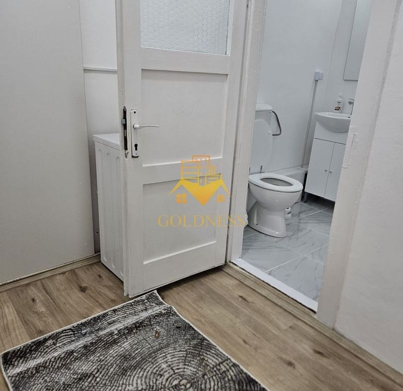 1 camera, Piata Unirii, Piata Muzeului, BCU, Meron, Marty, KFC - foto 6