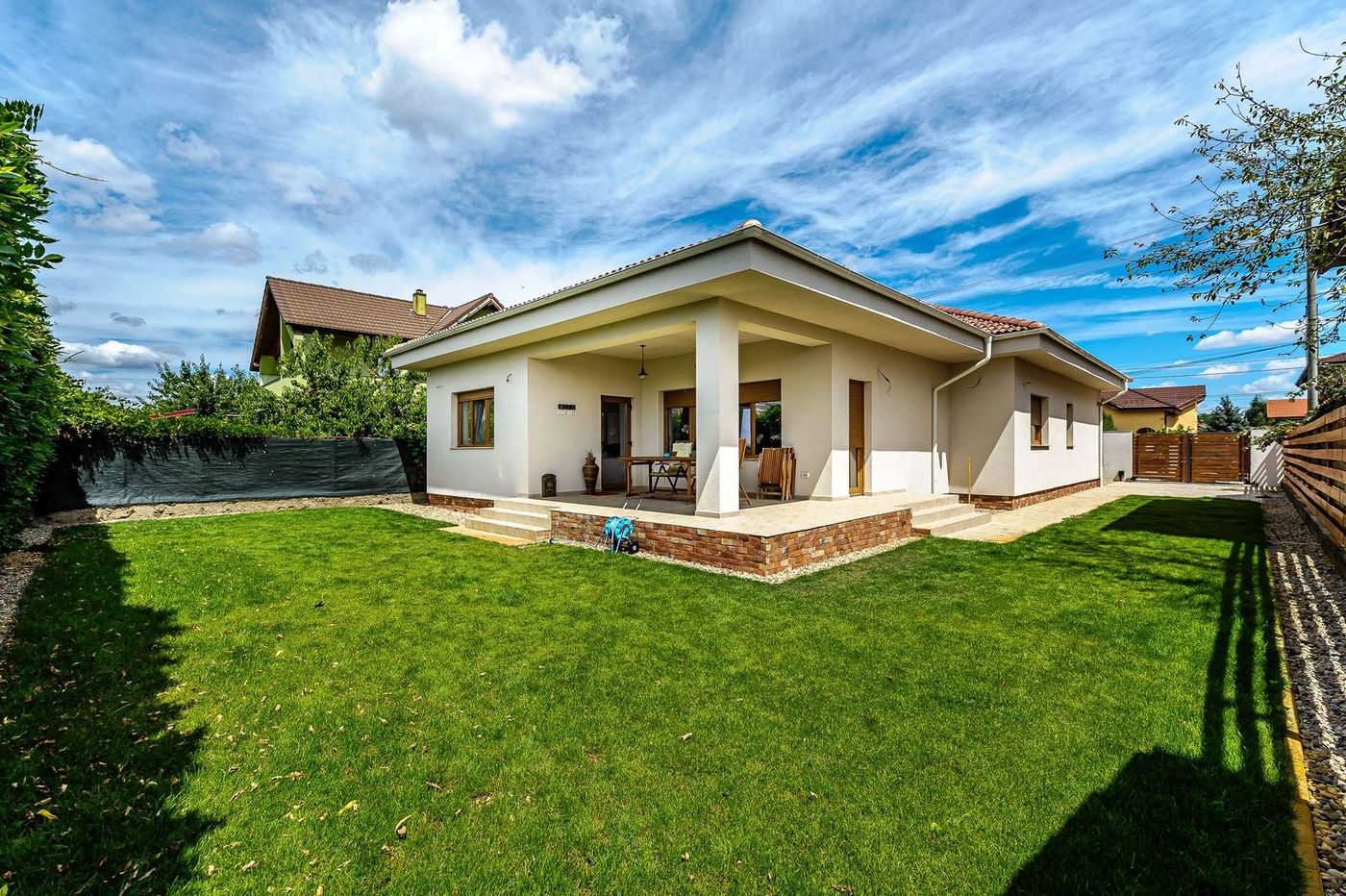 Vilă nouă superbă tip mediteranean, zona exclusivistă Tabacovici - Imagine principala