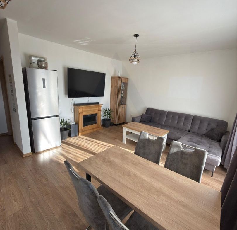 Apartament utilat 3 camere etaj 1 balcon 10 mp si parcare in Terezian - foto 2