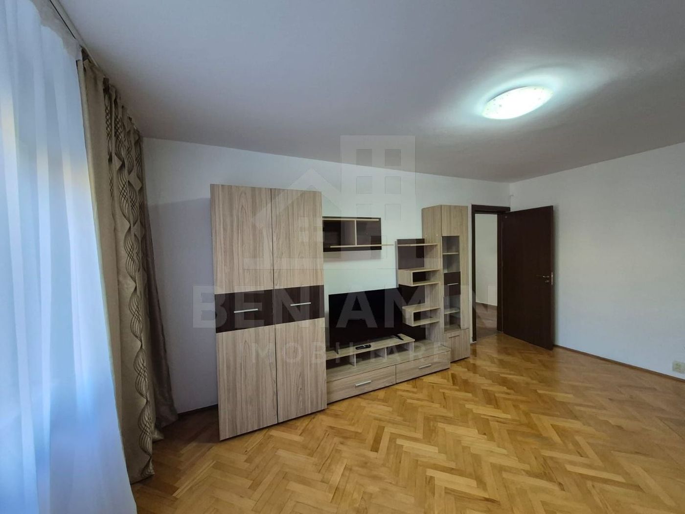 2 decomandate - etaj 2 - AC - mobilat - utilat - Rovine - Posta - Imagine principala