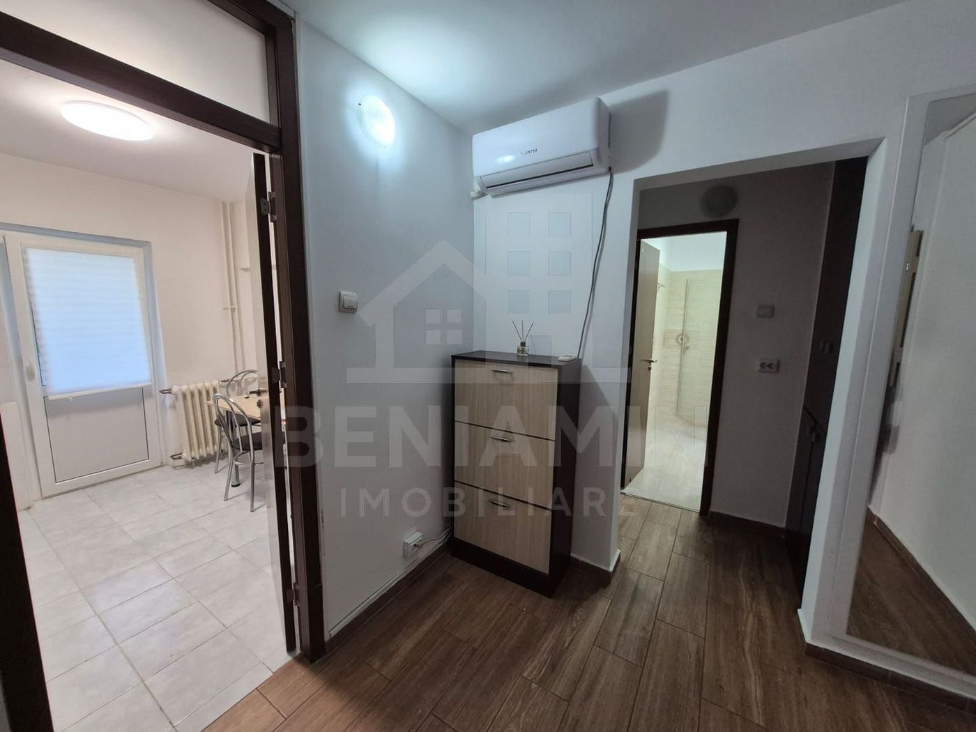 2 decomandate - etaj 2 - AC - mobilat - utilat - Rovine - Posta - foto 4