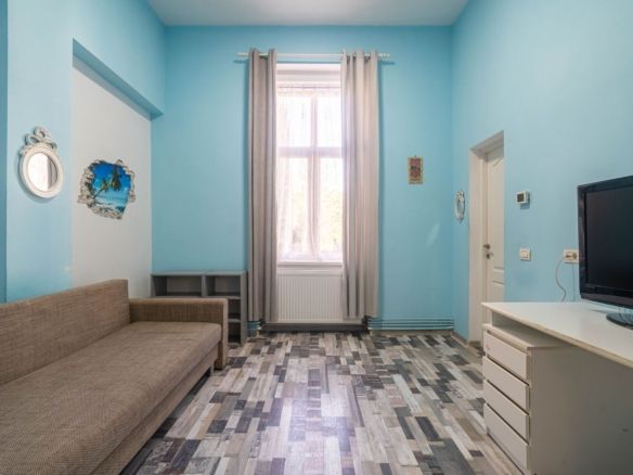 Apartament cu 1 cameră – Central, Arad | Renovat, mobilat și utilat - Imagine principala